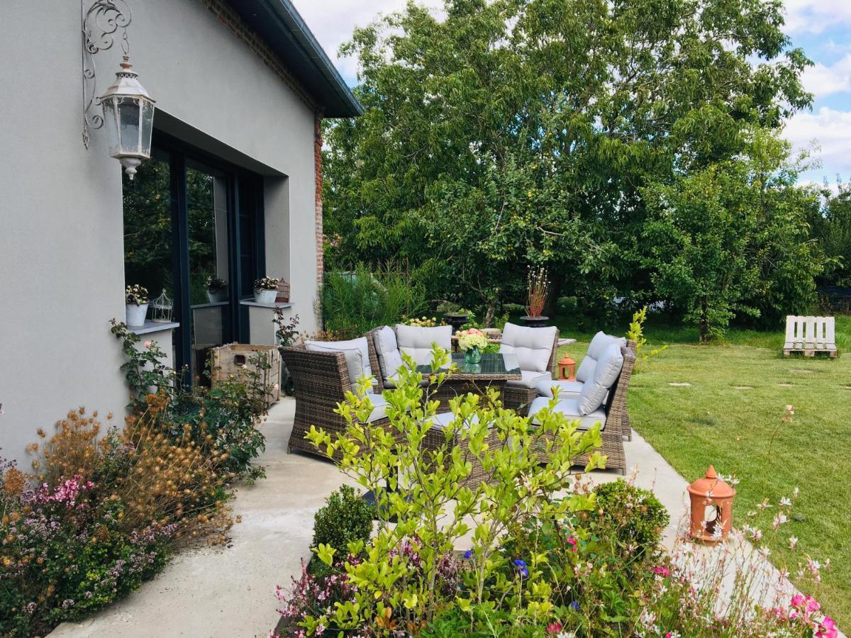 Au Gre Des Saisons Hotel Hericourt  ภายนอก รูปภาพ